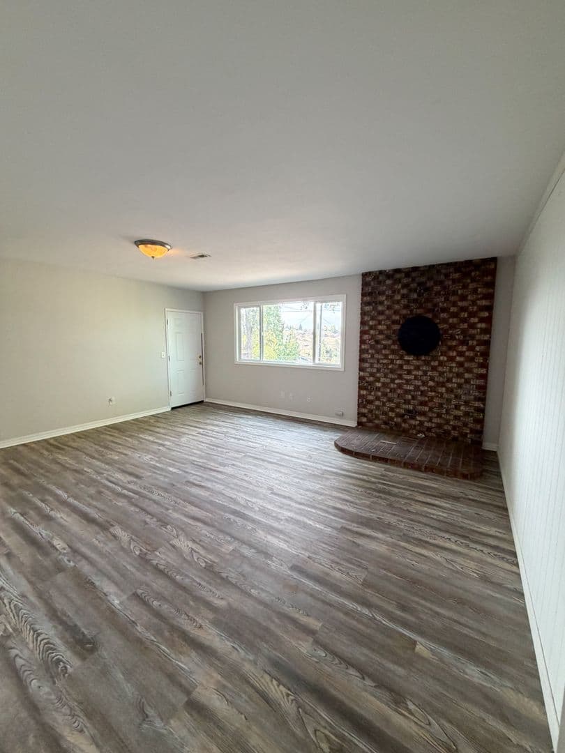 Klamath Falls House: 1946 N. Eldorado Ave