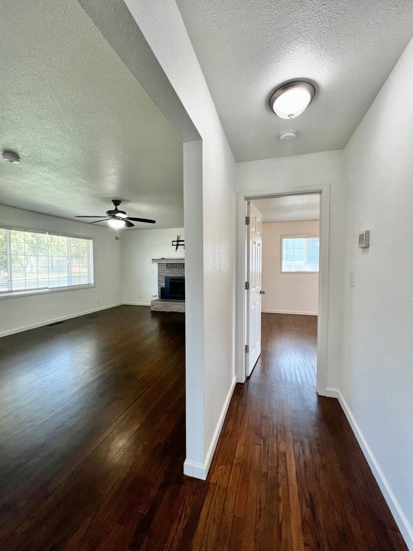 Klamath Falls House: 4206 Onyx Ave