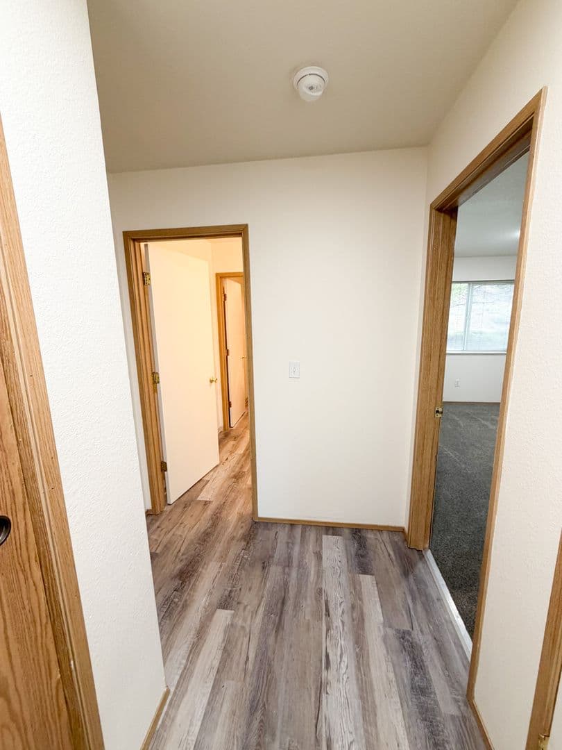 Klamath Falls Apartment: 5382 North Hills Drive