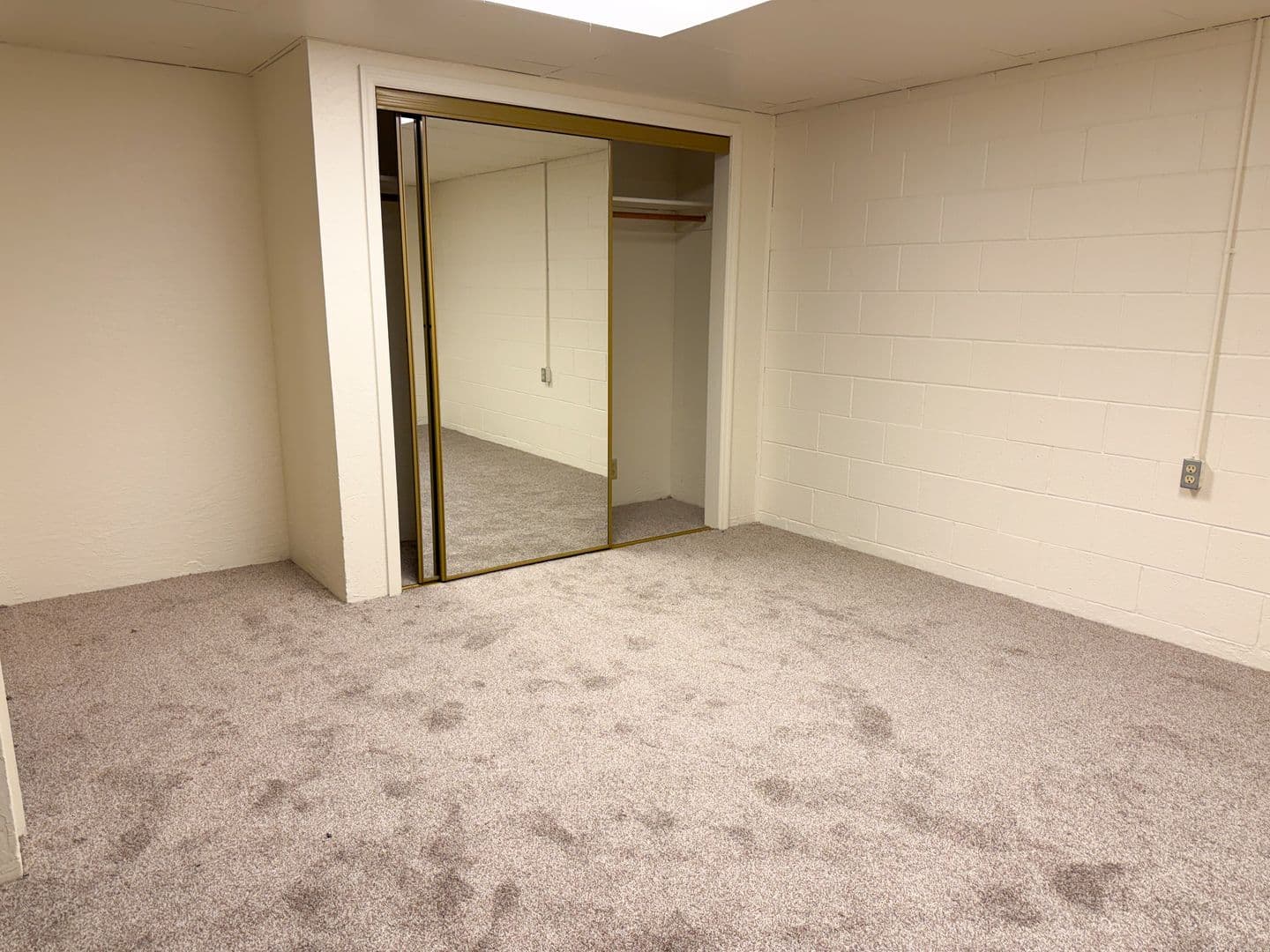 Klamath Falls Apartment: 1846-1848 Sargent Ave