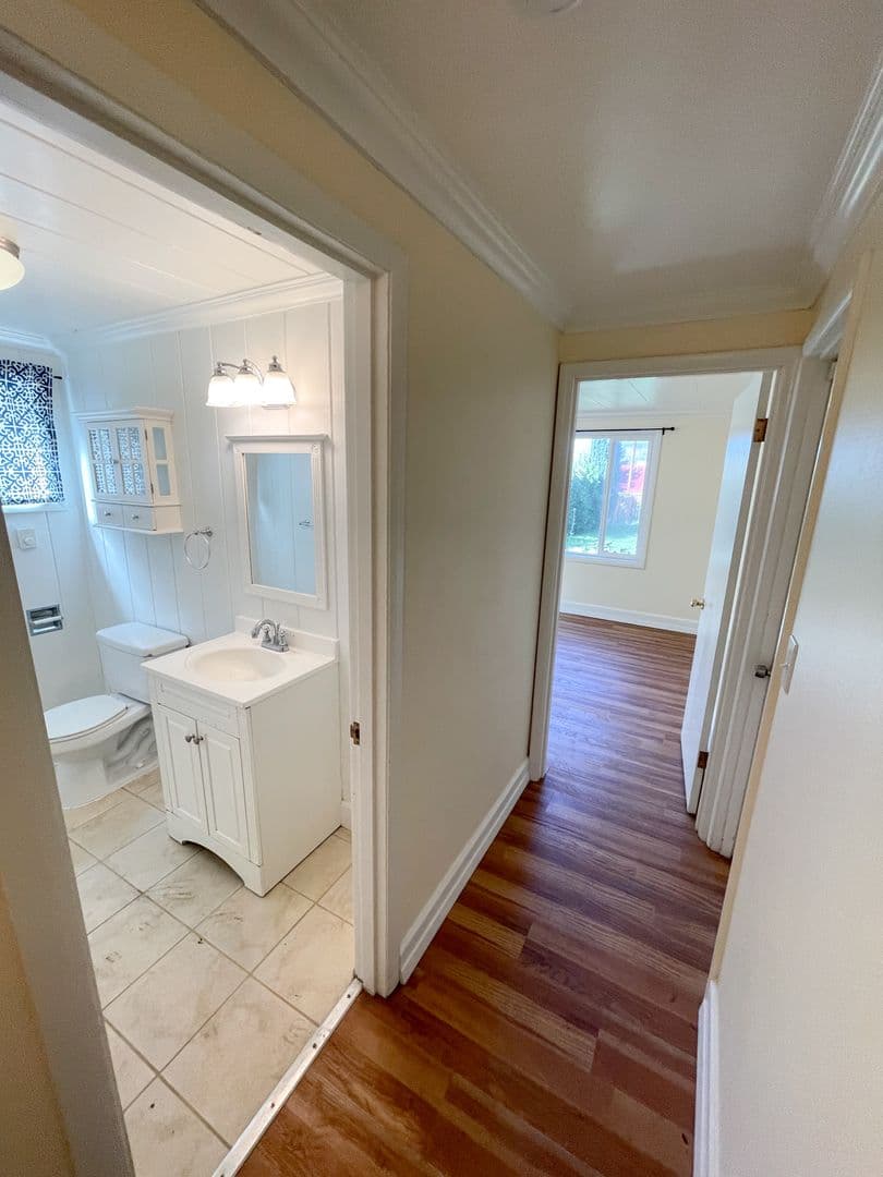 Klamath Falls Apartment: 510 Pacific Terrace