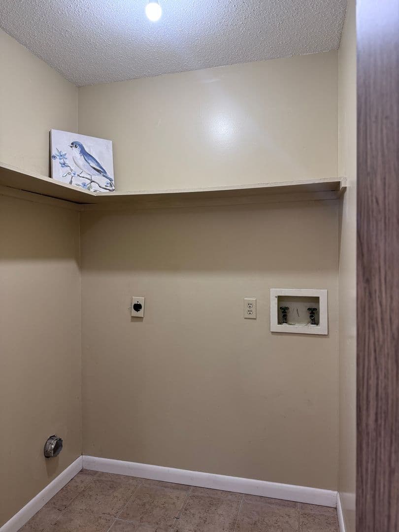 Troy Apartment: 324 Montgomery St.