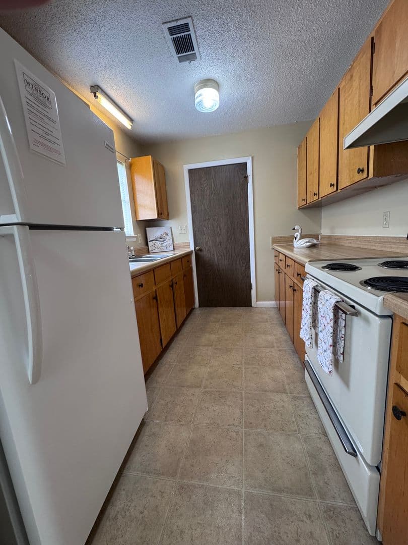 Troy Apartment: 324 Montgomery St.