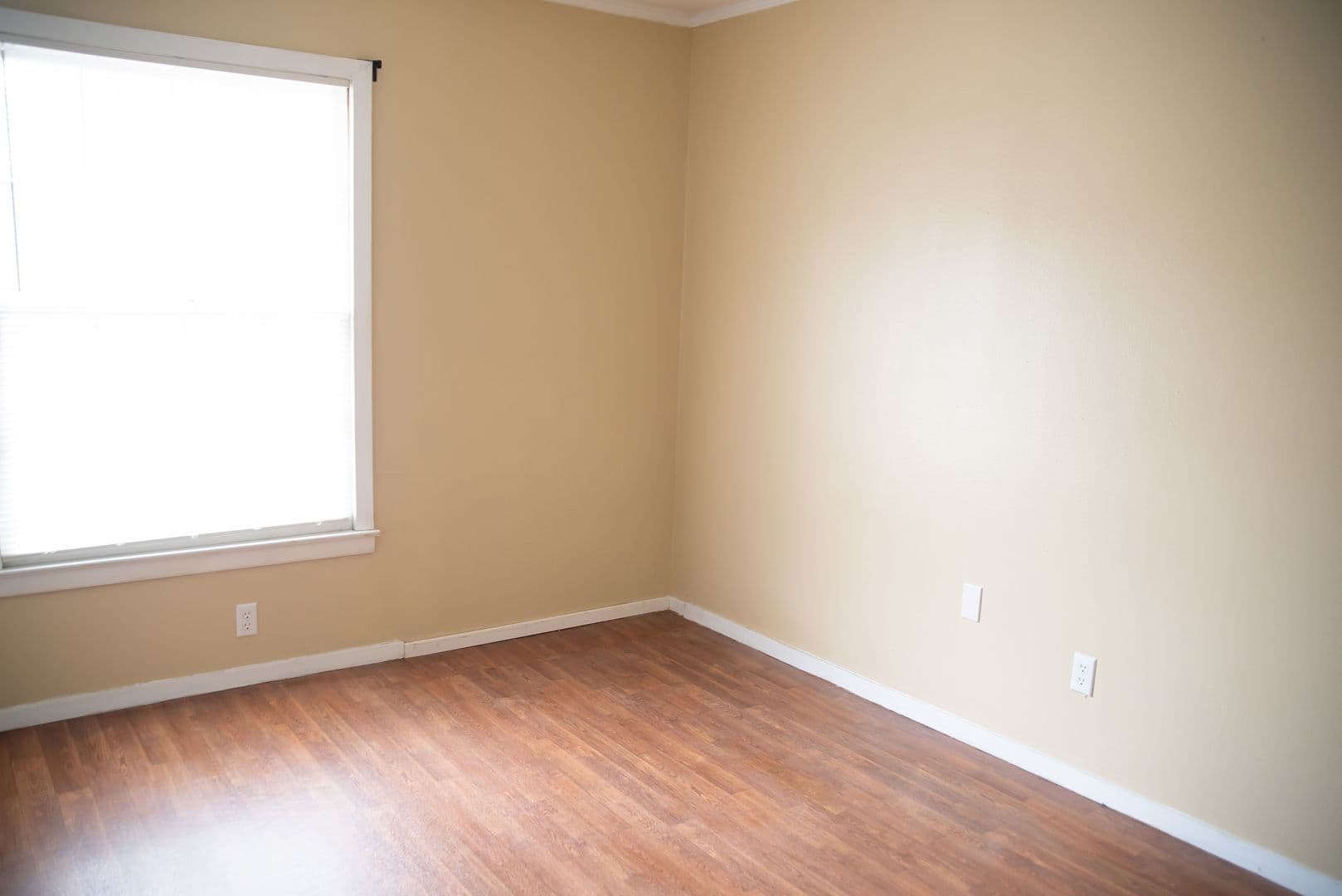 Brewton Apartment: 110 Mason St.