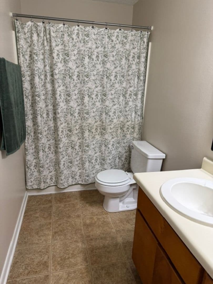 Andalusia Apartment: 100 Captain's Quarters Dr.