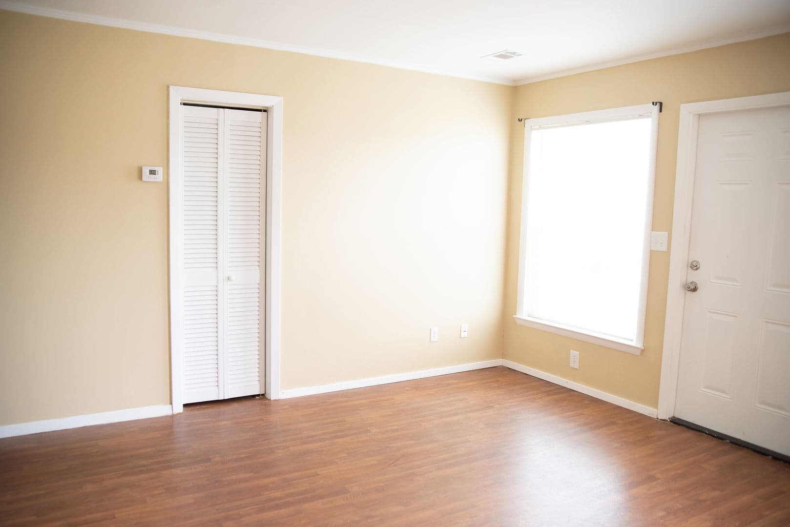 Brewton Apartment: 110 Mason St.