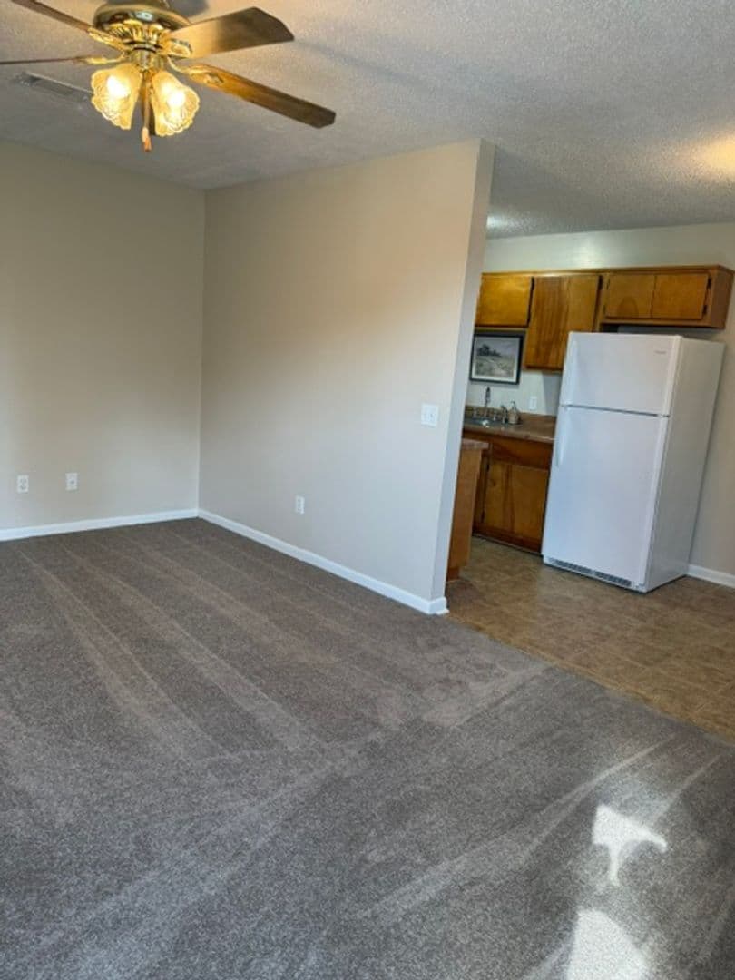 Andalusia Apartment: 100 Captain's Quarters Dr.