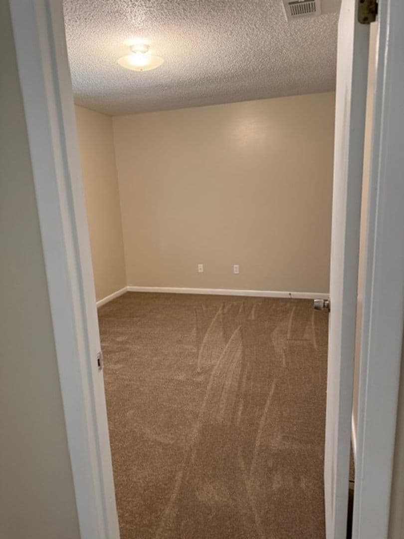 Andalusia Apartment: 100 Captain's Quarters Dr.