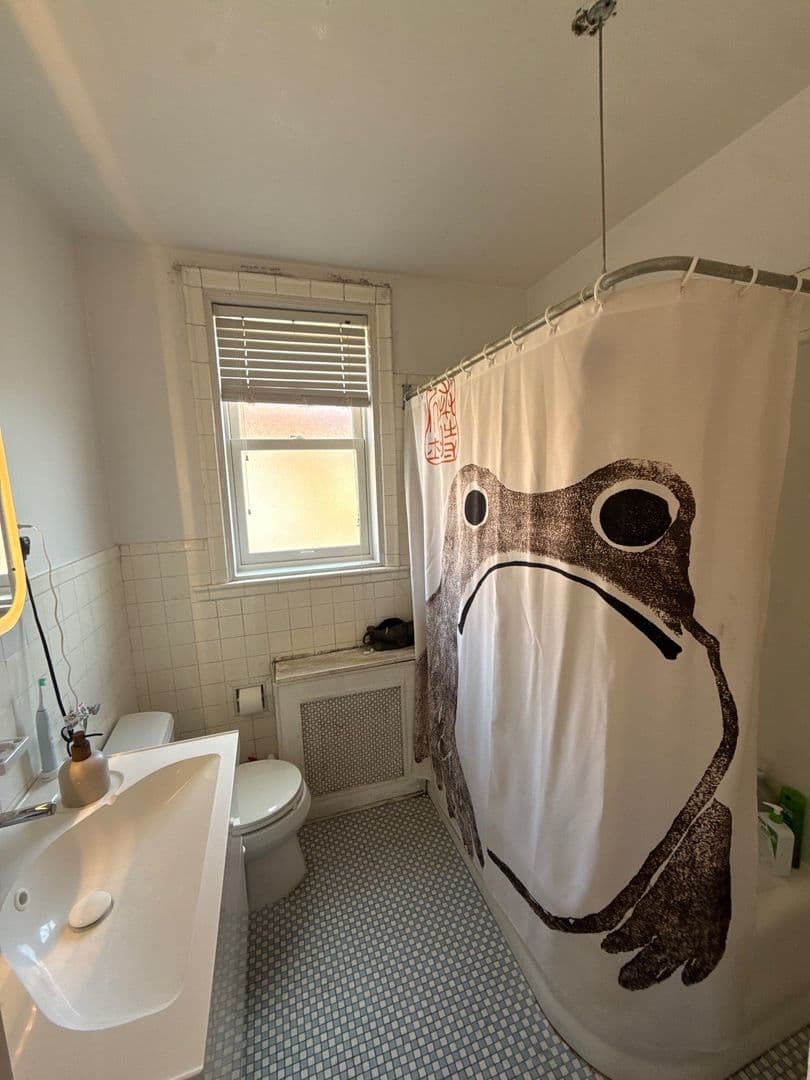 St Louis Apartment: 522 South Hanley Rd
