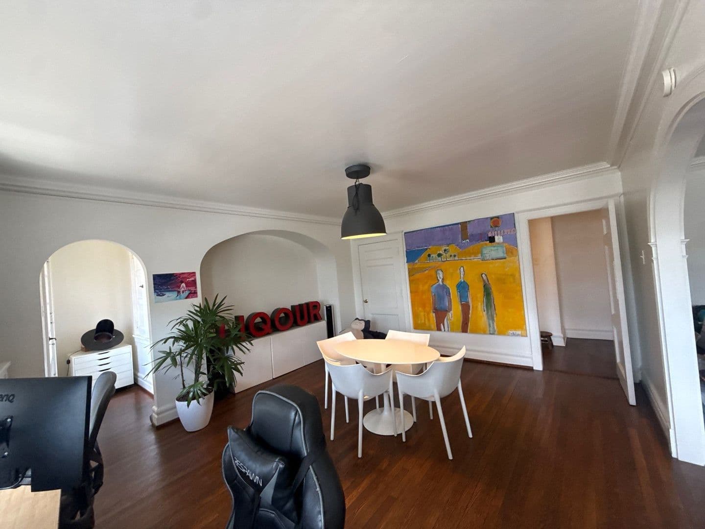St Louis Apartment: 522 South Hanley Rd