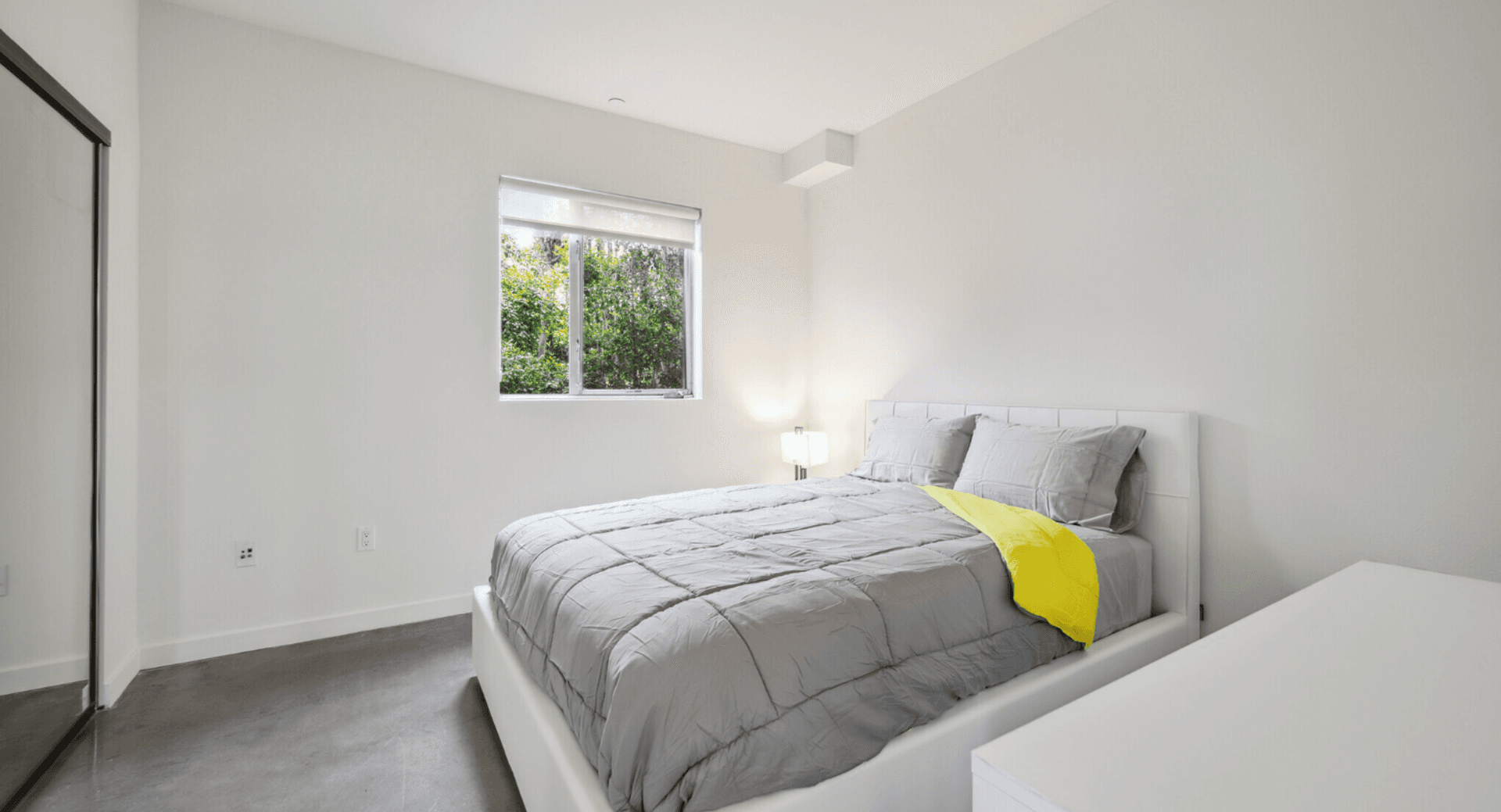 Los Angeles Apartment: 3992 Inglewood Blvd