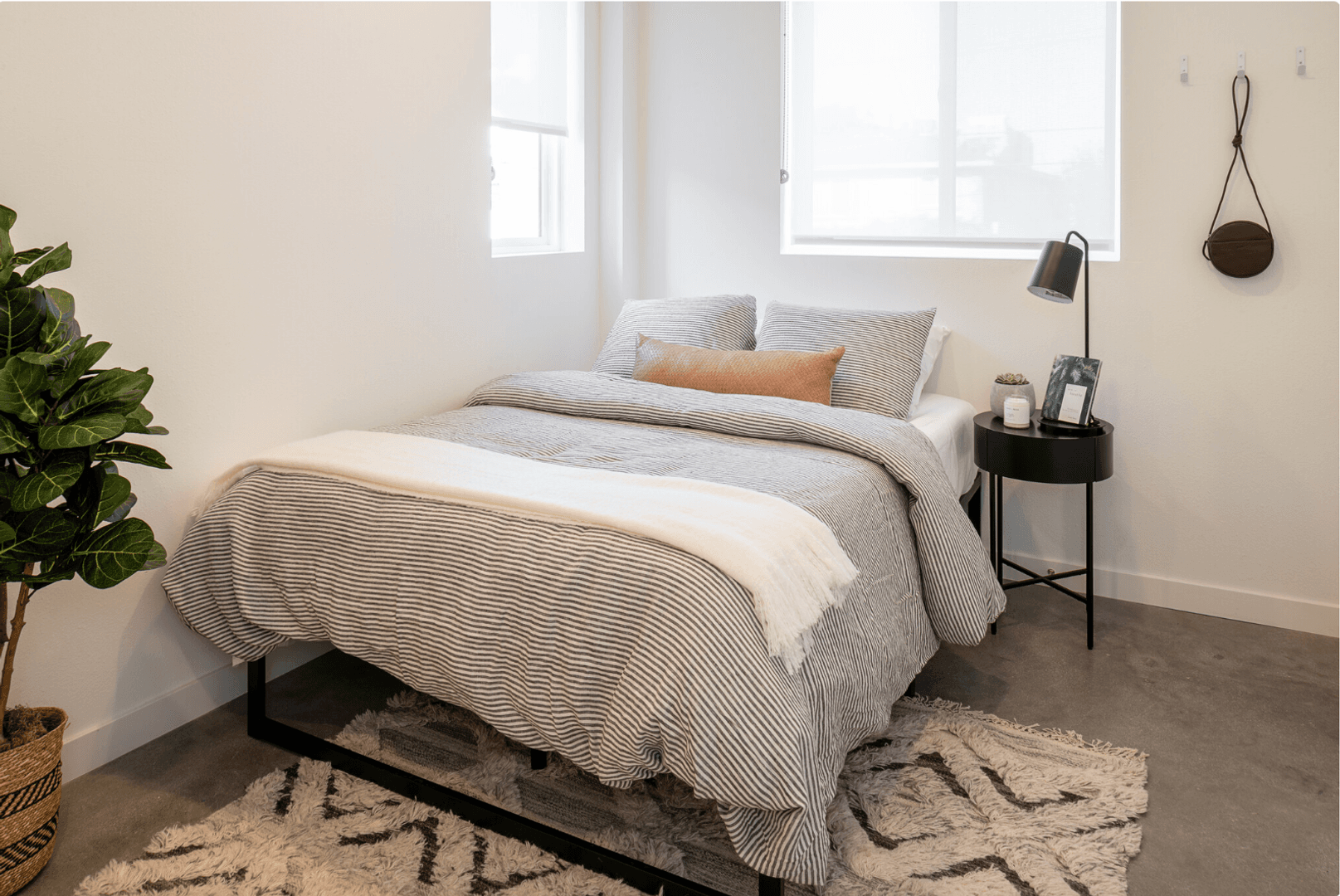 North Hollywood Apartment: 5544 Bonner Ave