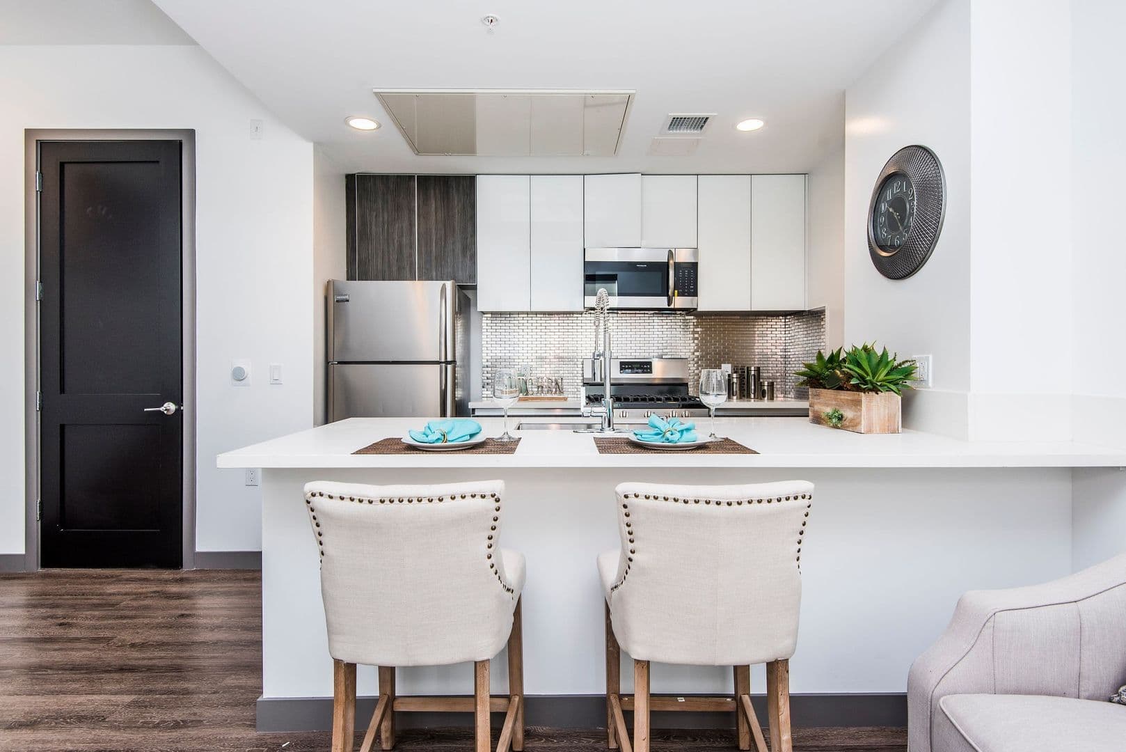 Culver City Apartment: 5036 S. Slauson Ave