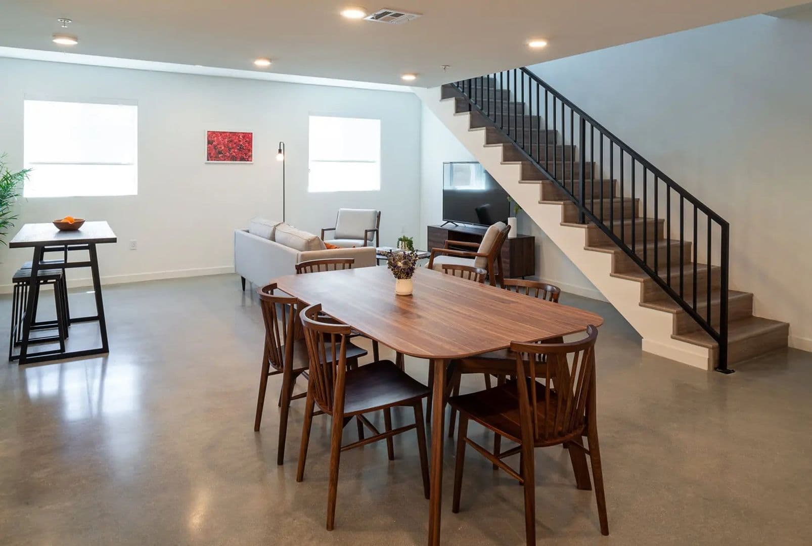 North Hollywood Apartment: 5544 Bonner Ave