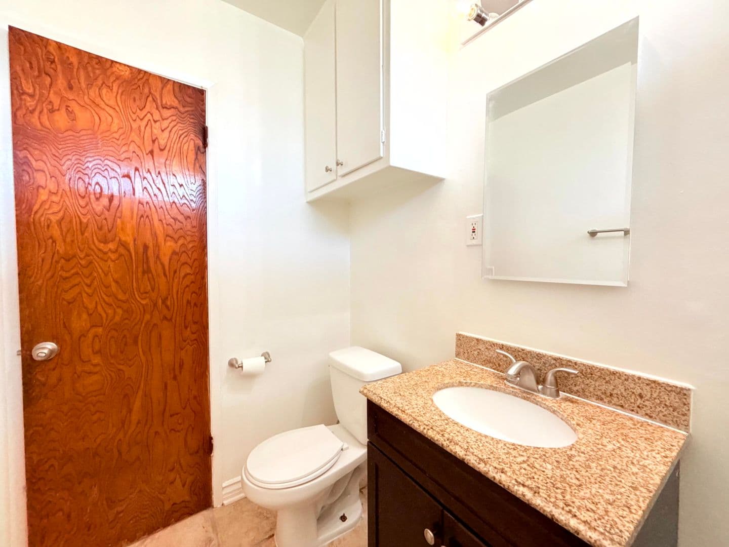 Los Angles Apartment: 956 Wilcox Ave