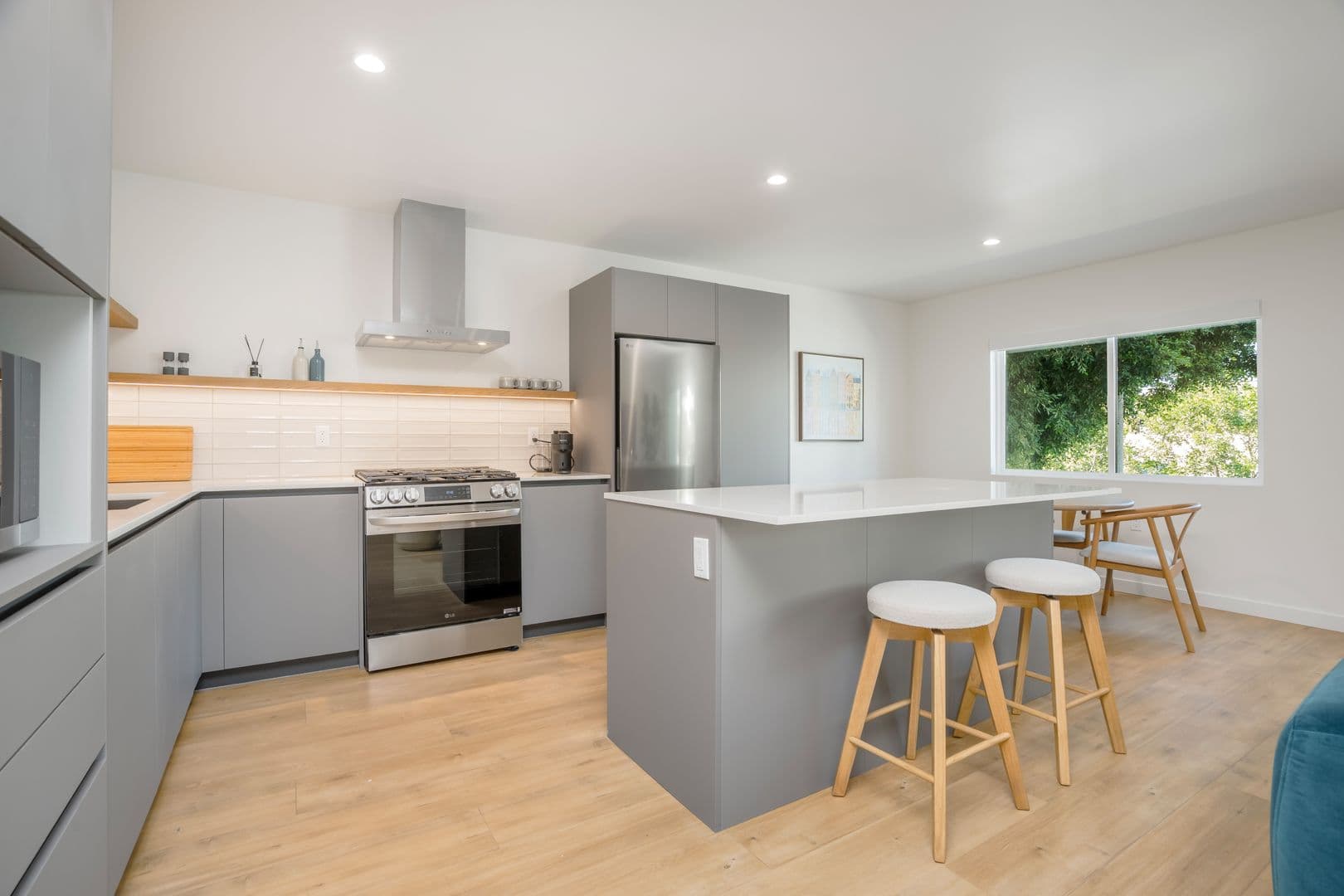 Los Angeles Apartment: 1422 Tamarind Ave  - 15