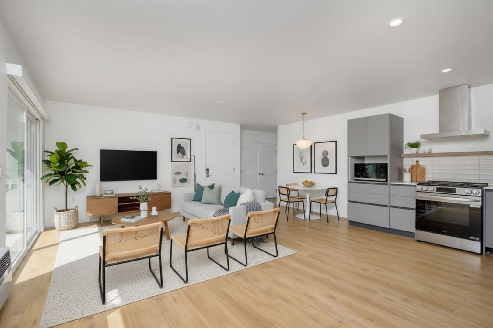 Los Angeles Apartment: 1422 Tamarind Ave  - 15