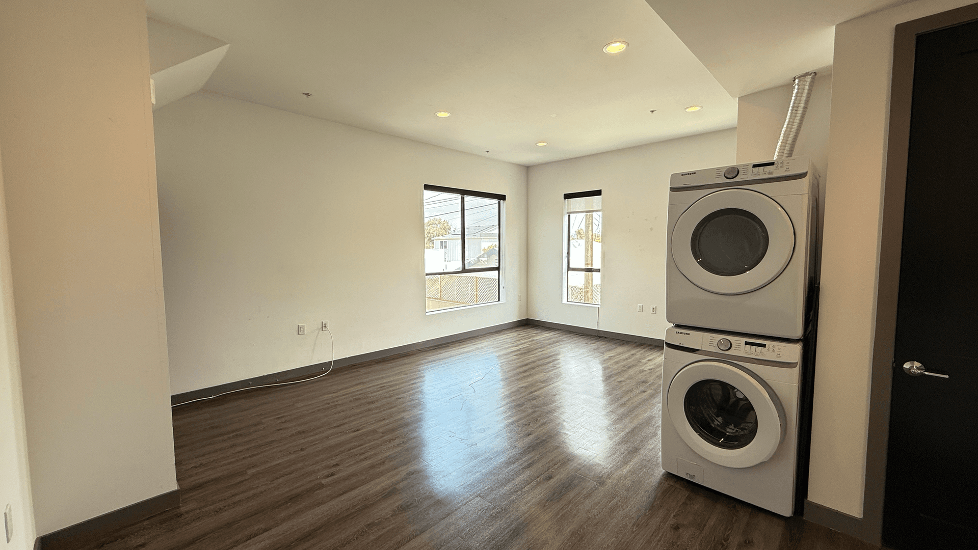 Culver City Apartment: 5036 S. Slauson Ave