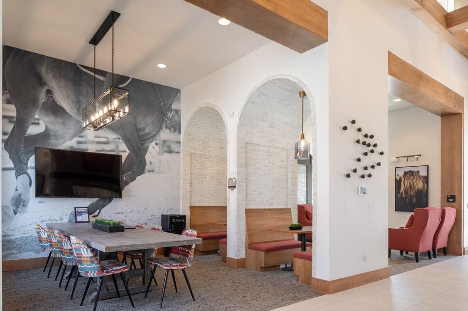 Evans Apartment: 4620 Tuscany Street