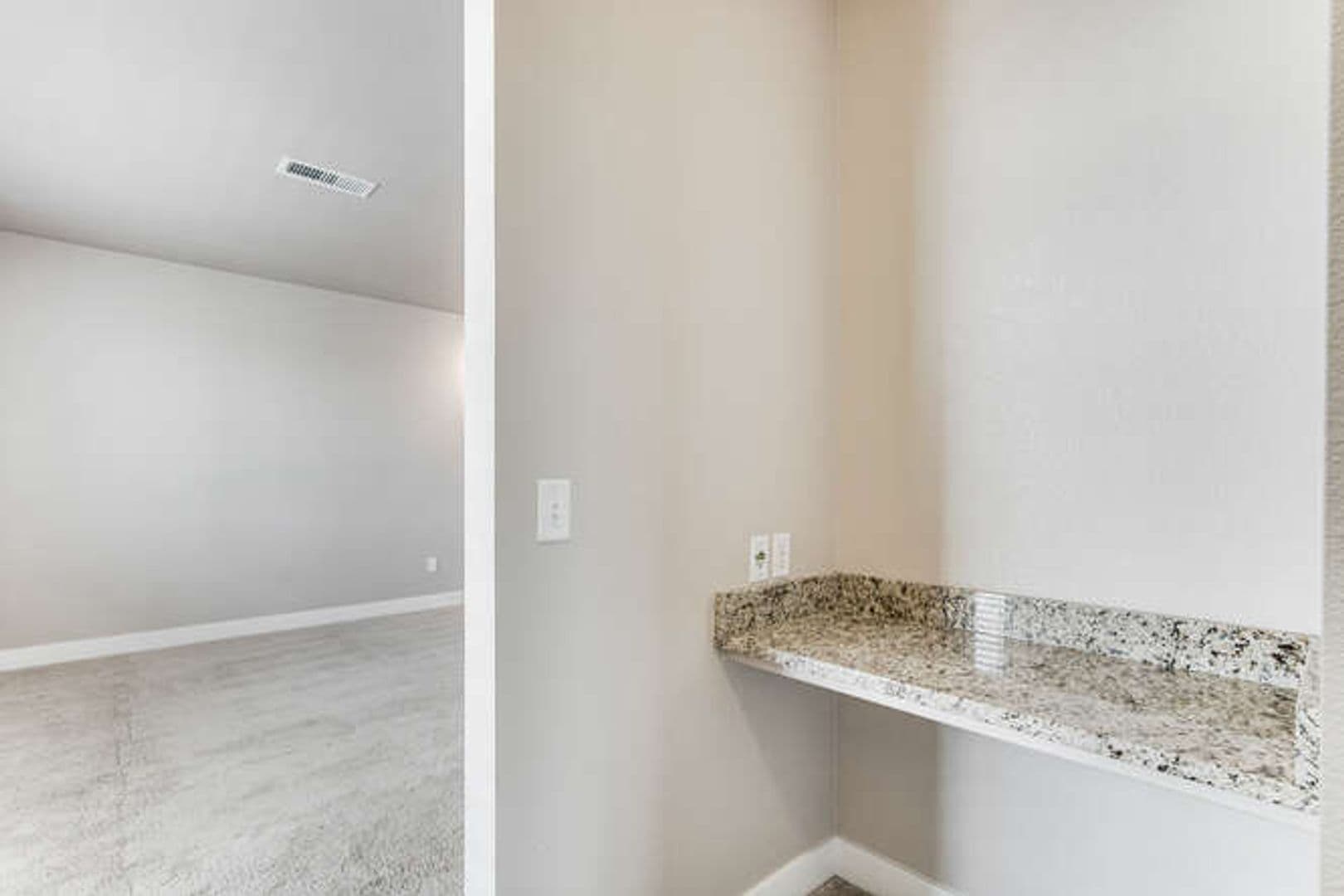 Greeley Apartment: 2915 67th Avenue