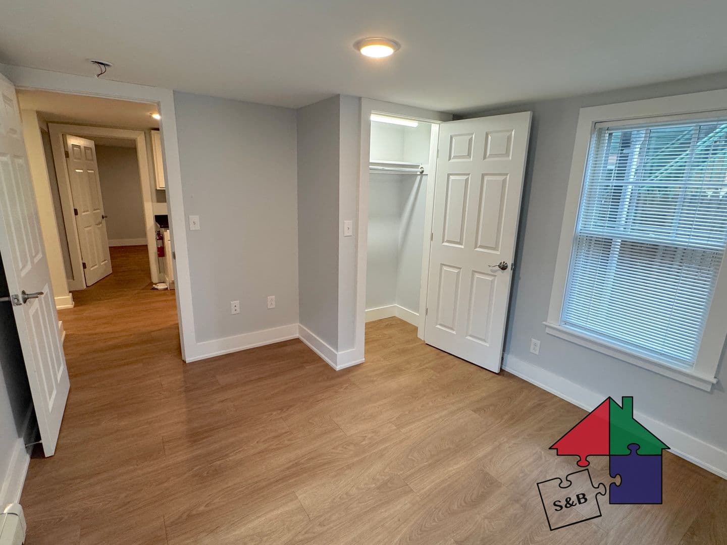 Burlington Apartment: 166 N. Winooski Ave