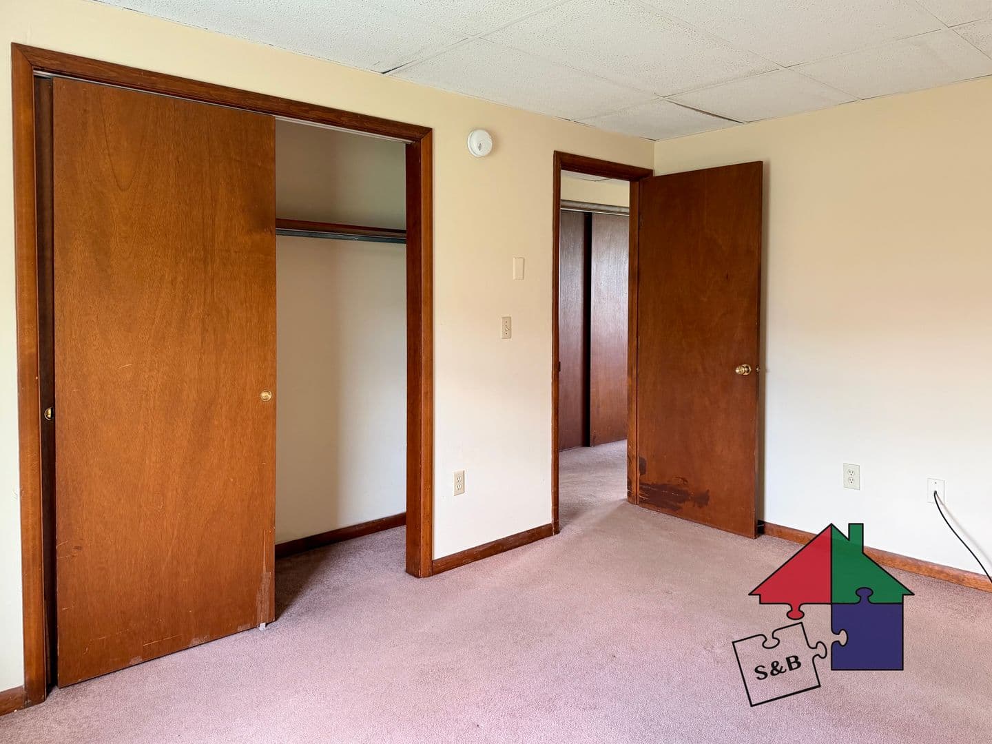Barre Apartment: 111-113 Allen St