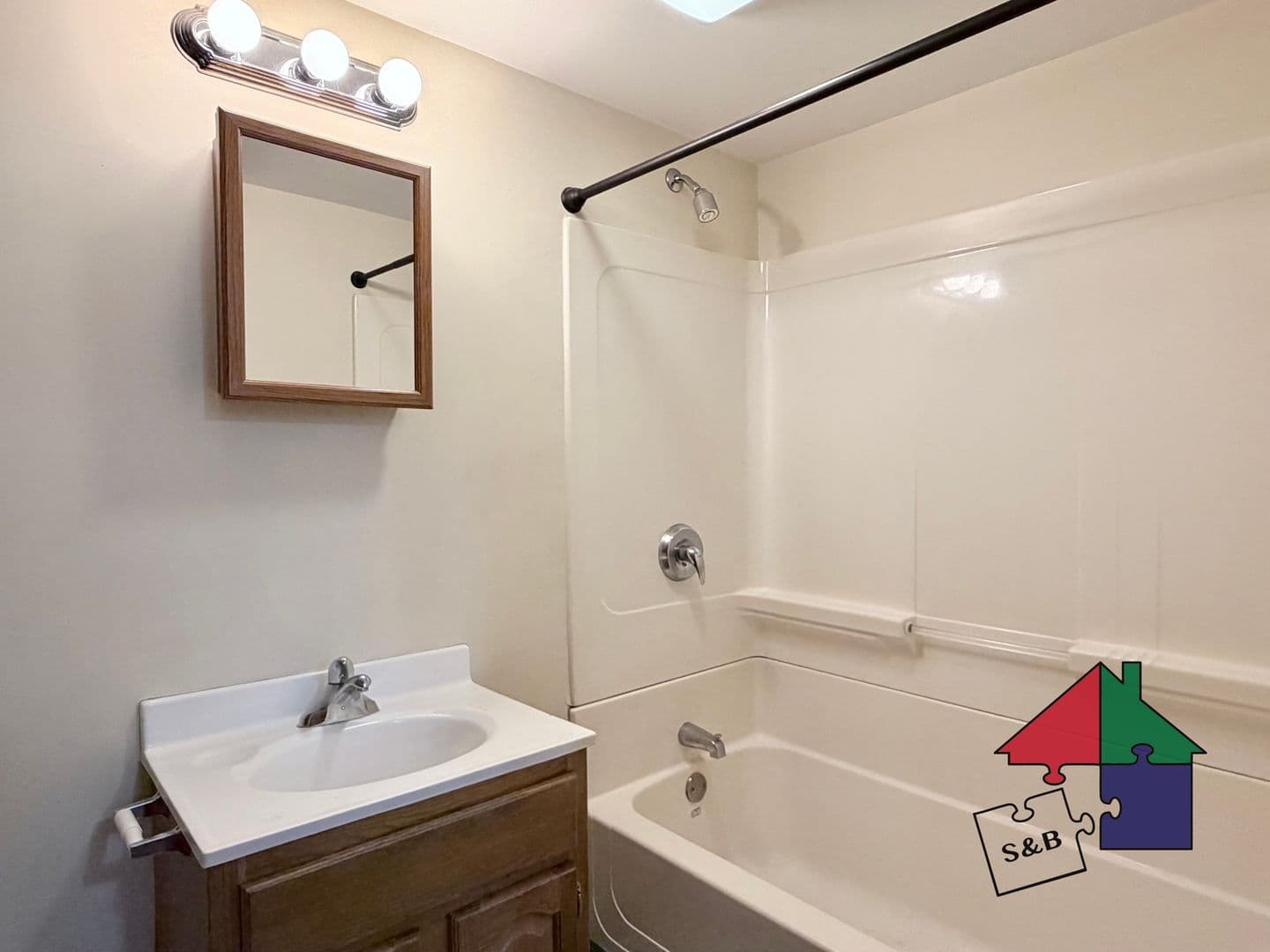 Barre Apartment: 34 Highland Ave