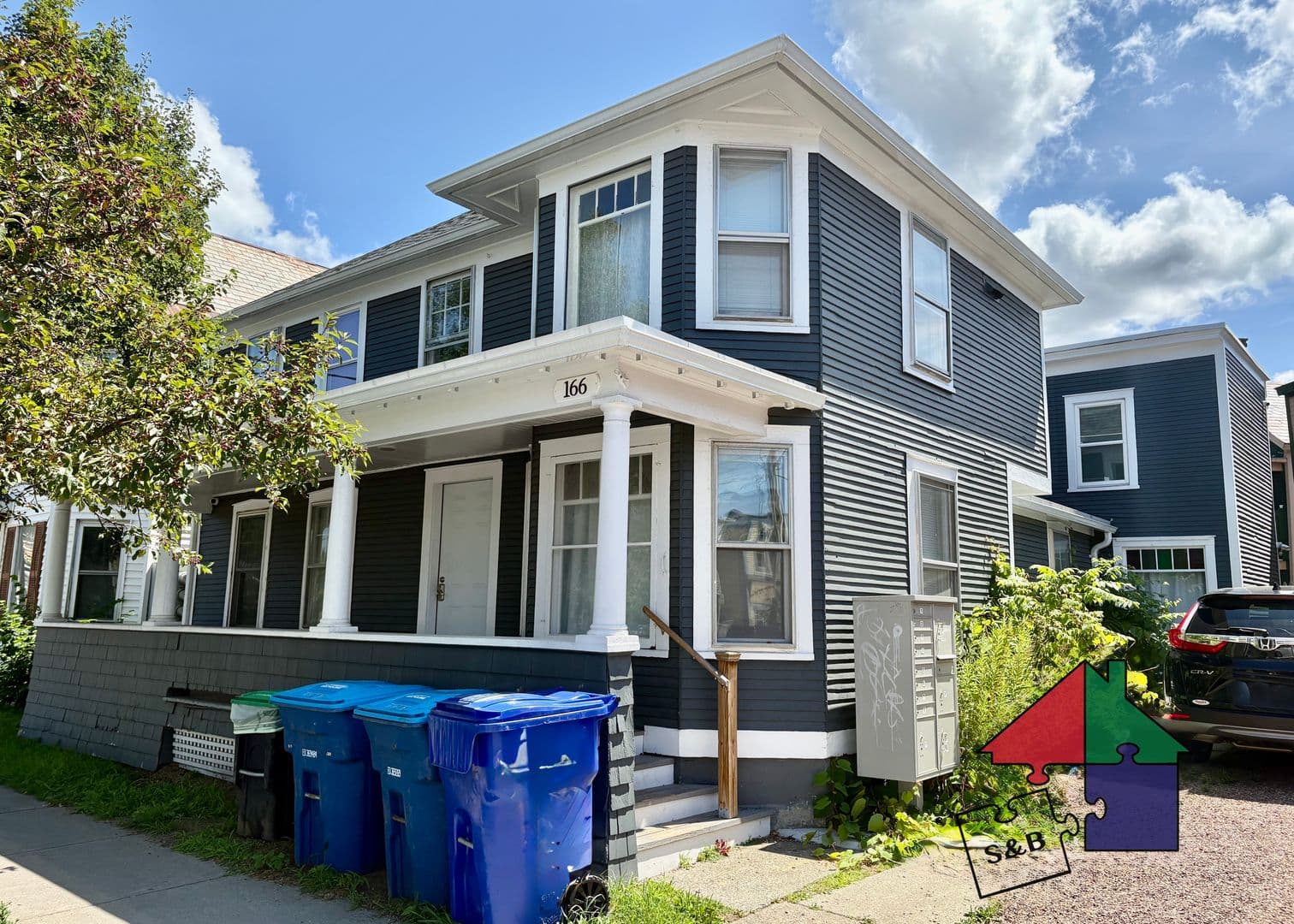 Burlington Apartment: 166 N. Winooski Ave