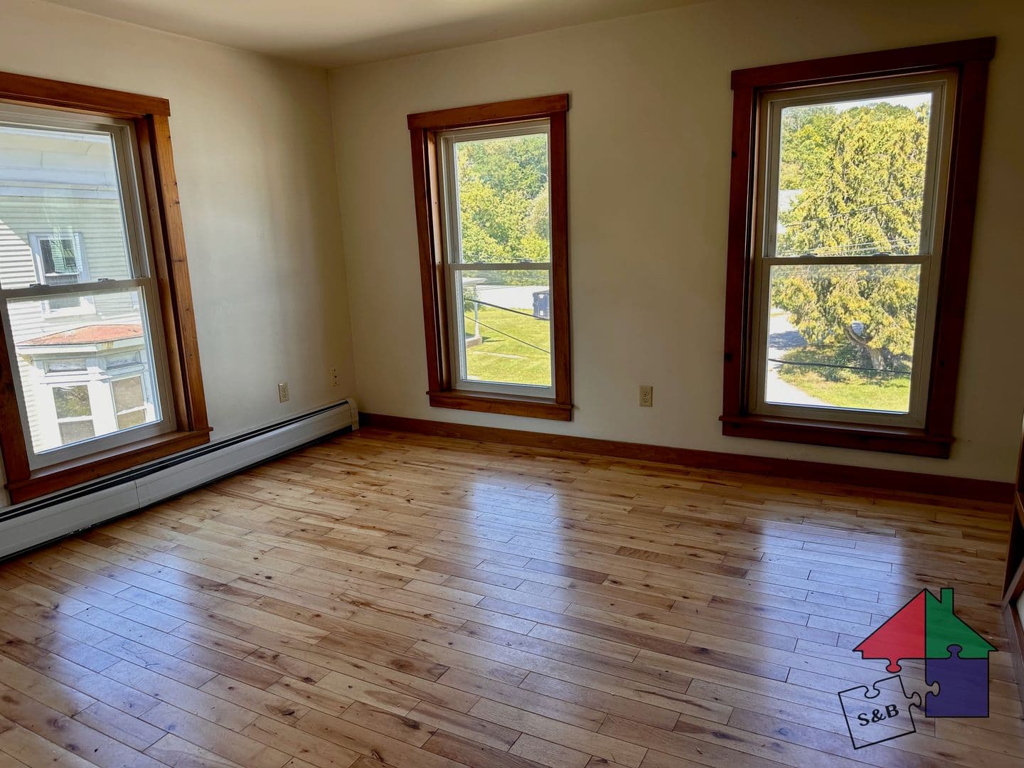 Barre Apartment: 8 Elmore St
