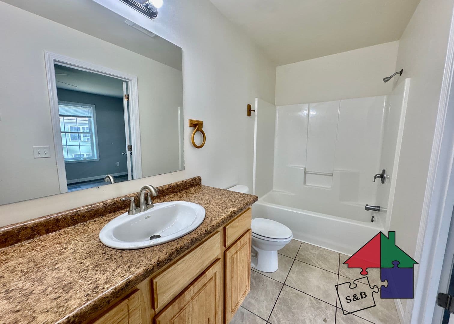 Milton Apartment: 368 US RT 7