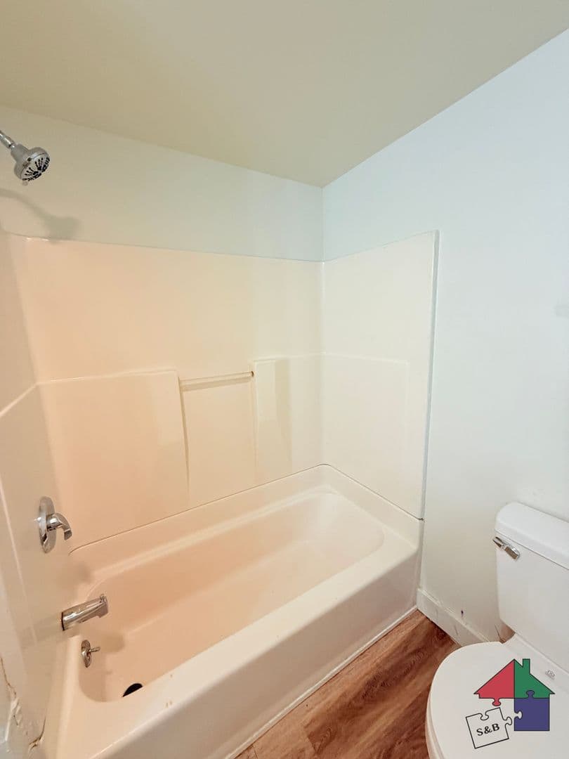 Winooski Apartment: 94 Malletts Bay Avenue