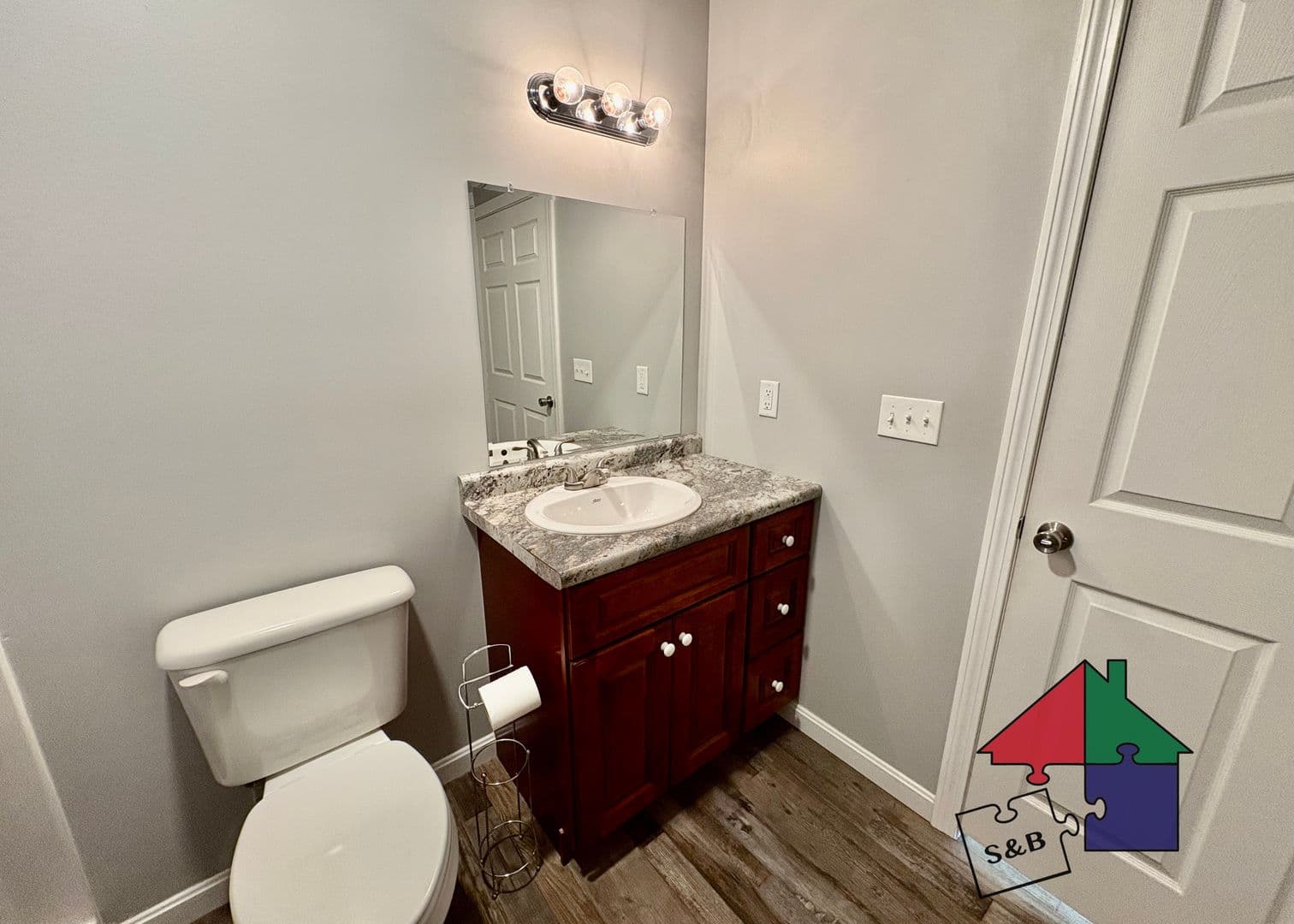 Milton Apartment: 444-452 US Rt 7 South