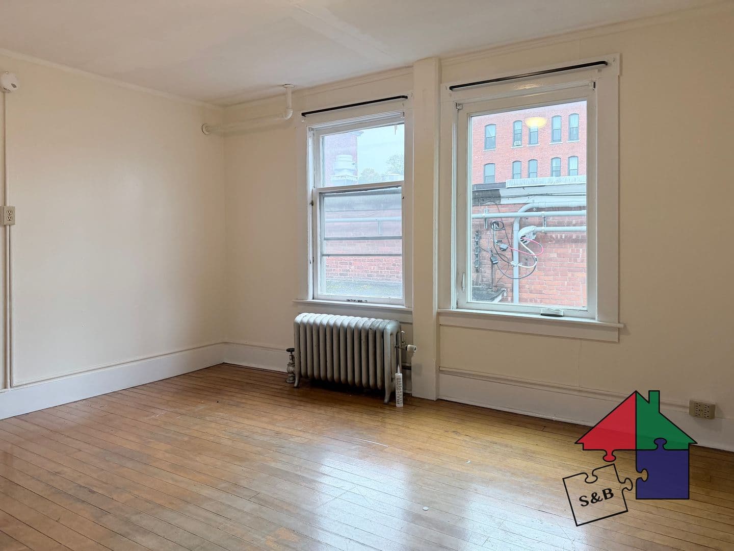 Northfield Apartment: 28 North Main St