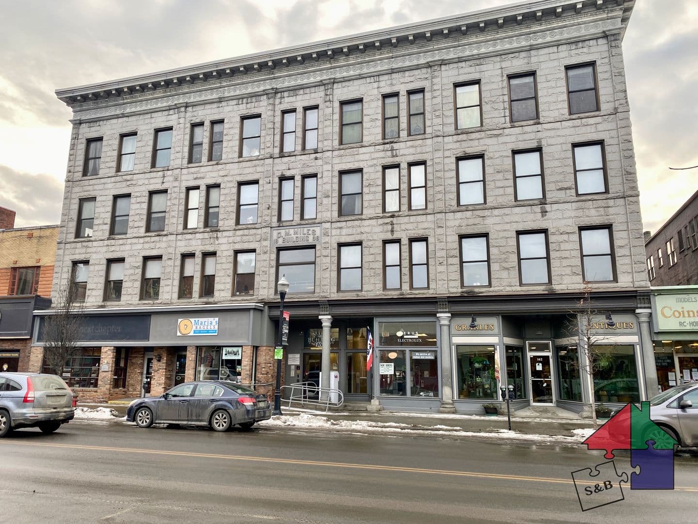 Barre Apartment: 162 North Main Street
