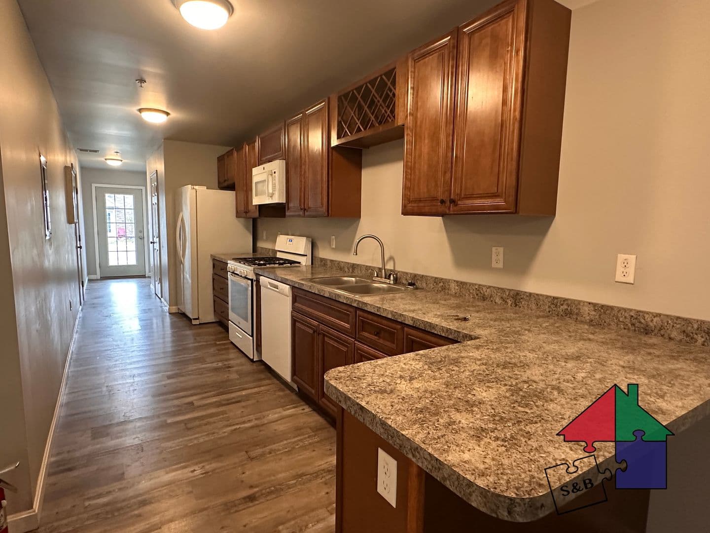 Milton Apartment: 444-452 US Rt 7 South