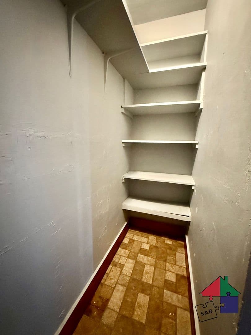 Barre Apartment: 19 College St