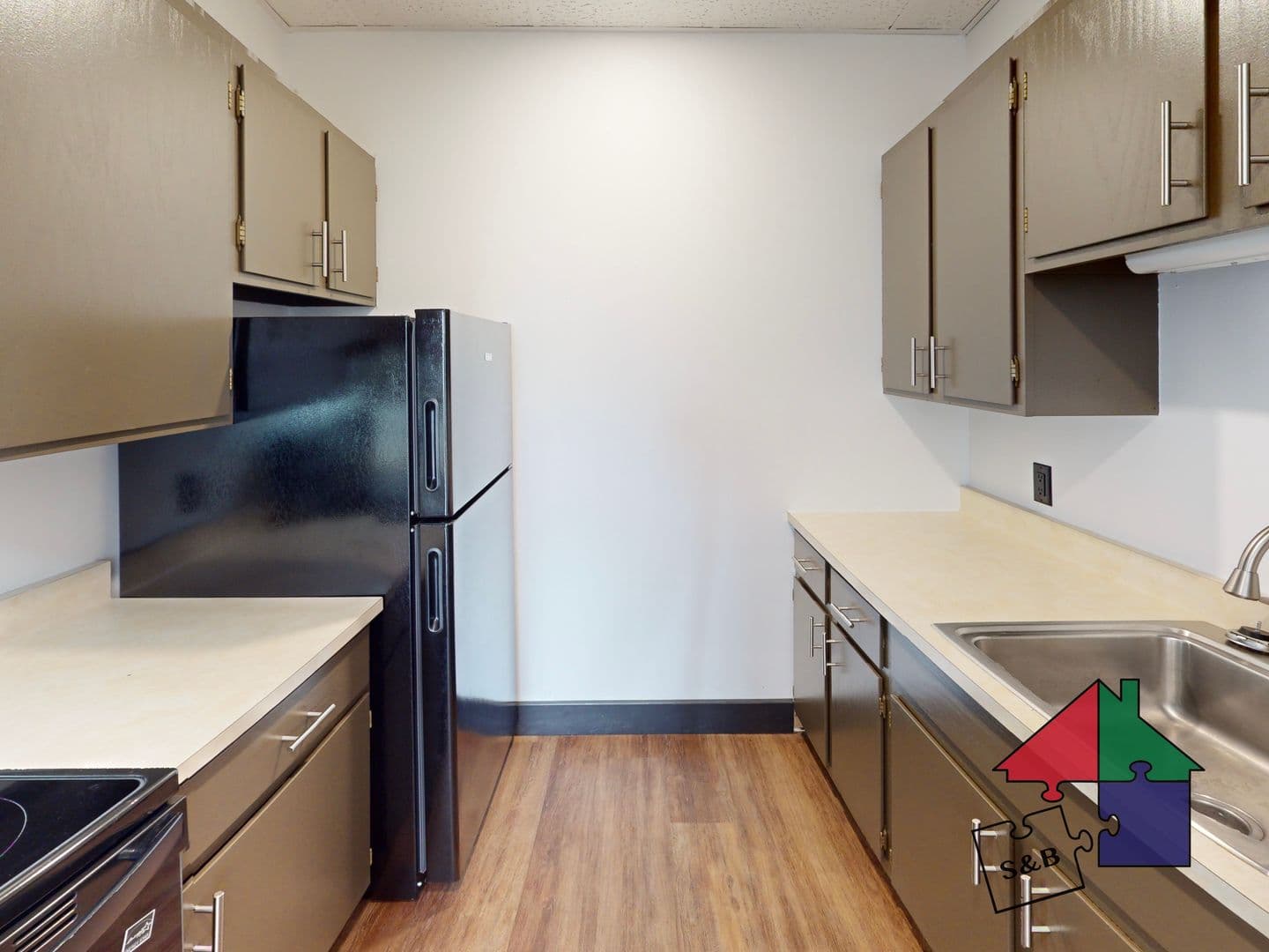Barre Apartment: 162 North Main Street