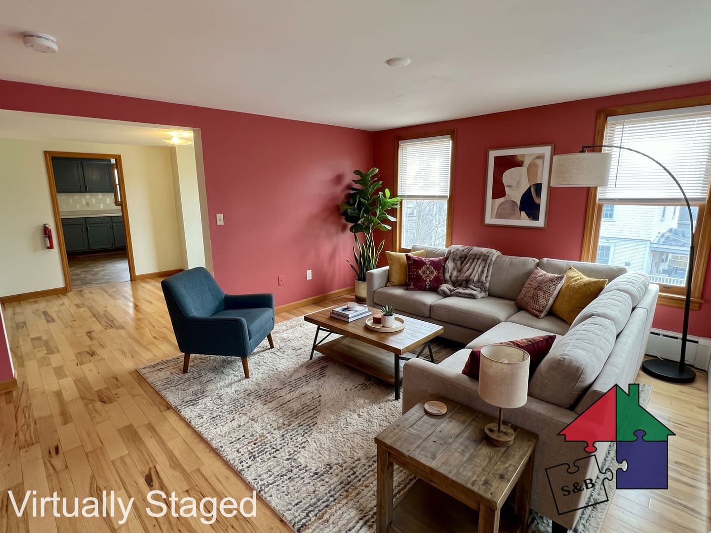 Burlington Apartment: 109 Maple St.