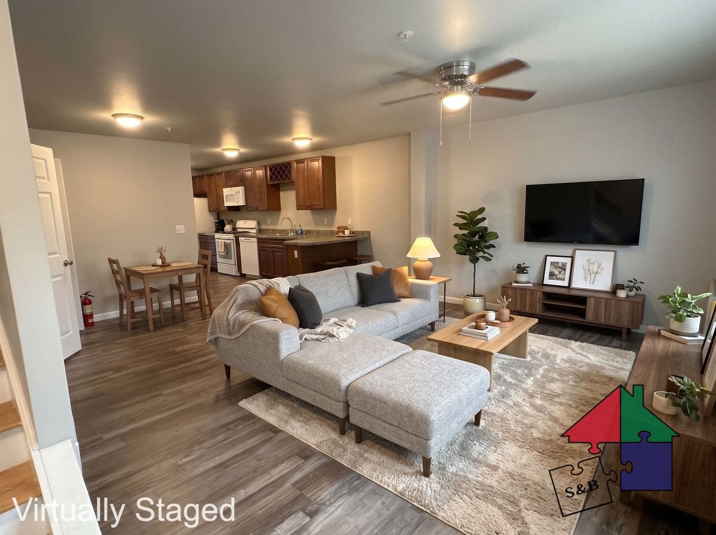 Milton Apartment: 444-452 US Rt 7 South