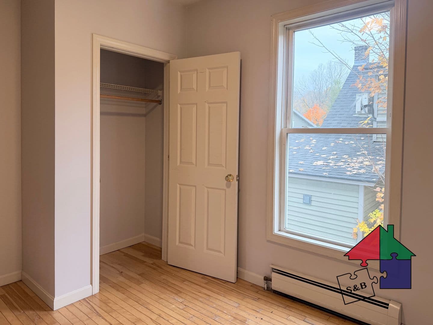 East Barre Apartment: 159 Mill St