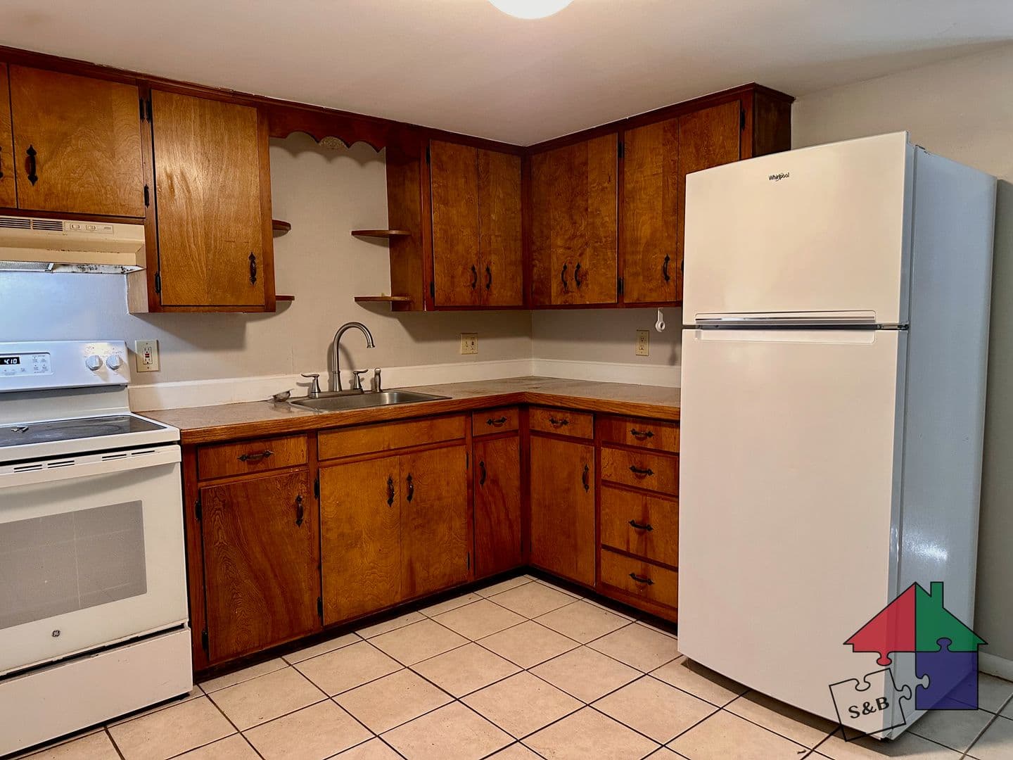 Barre Apartment: 13-17 Warren St