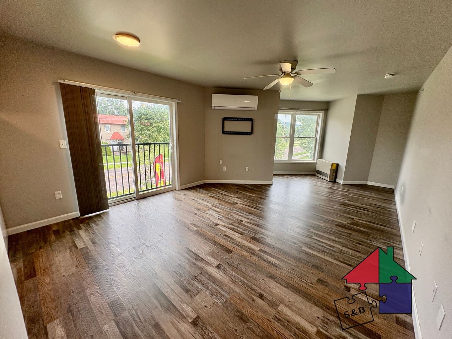 Milton Apartment: 444-452 US Rt 7 South