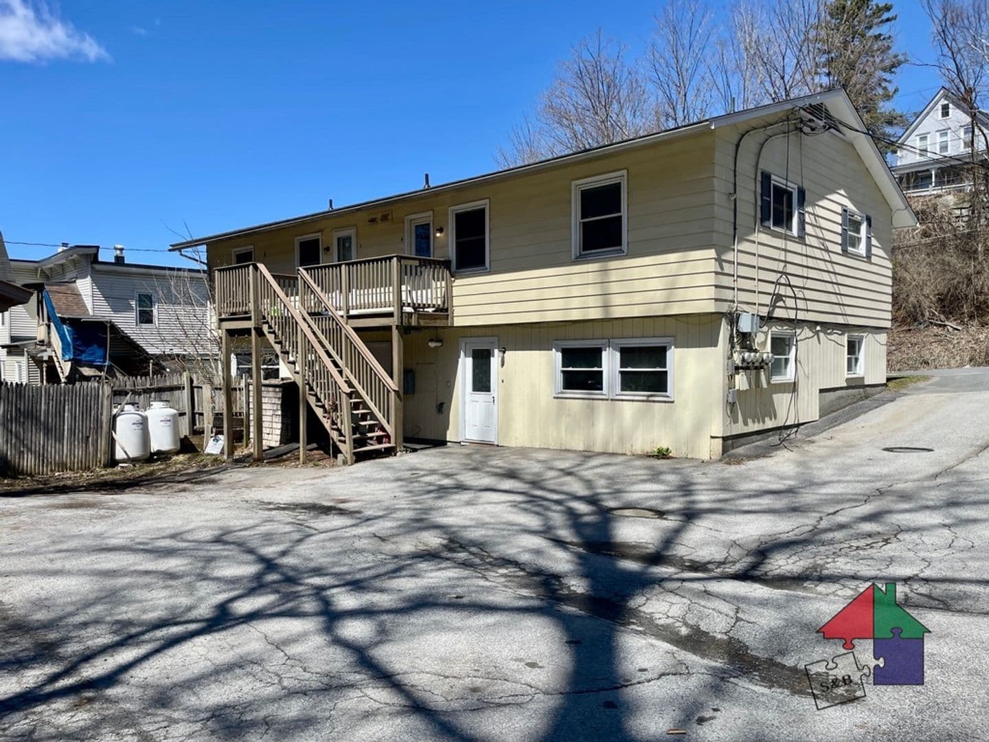 Barre Apartment: 13-17 Warren St