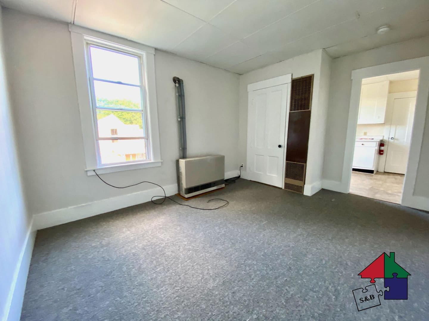 Barre Apartment: 21 Highland Ave
