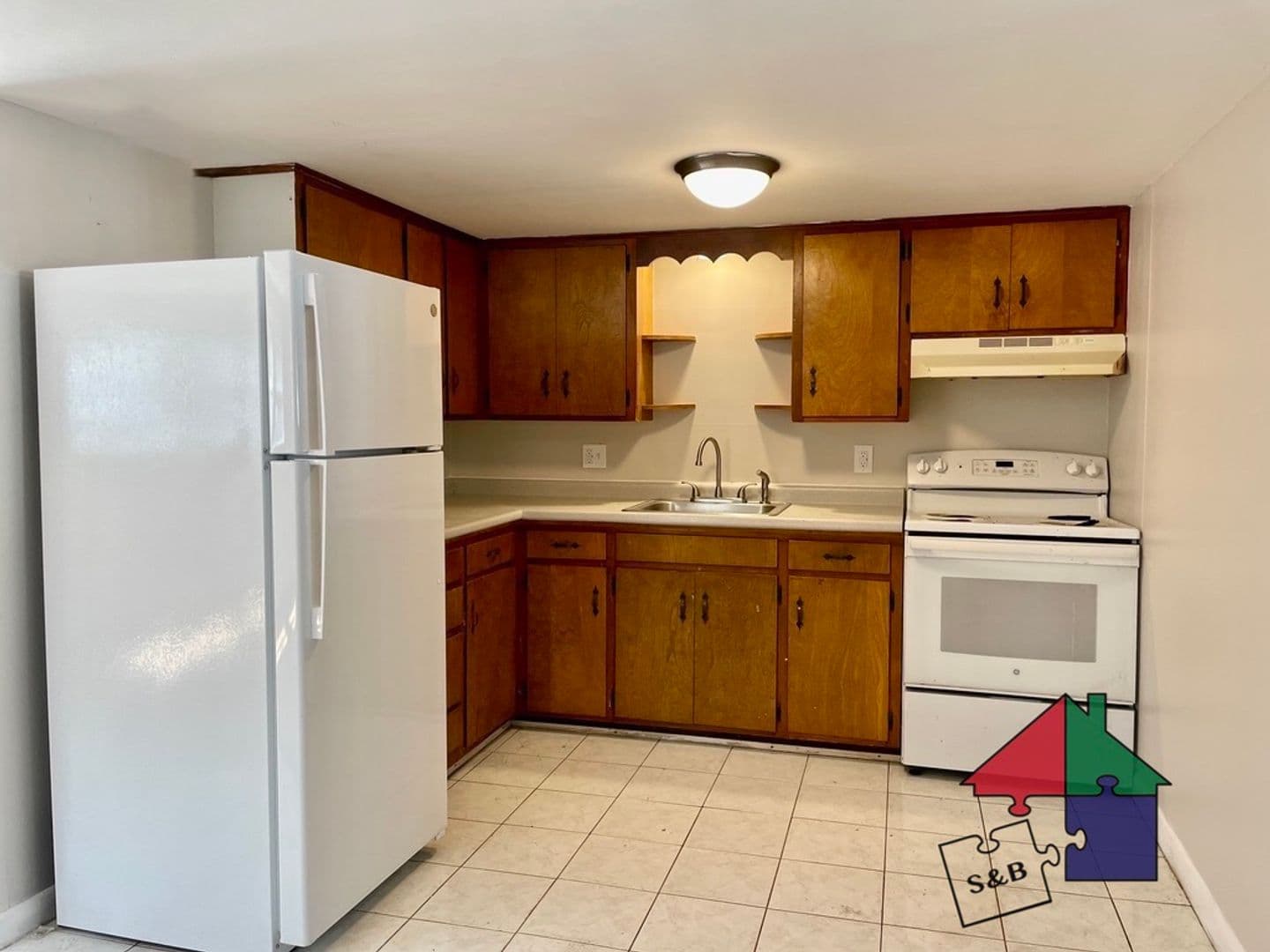 Barre Apartment: 13-17 Warren St