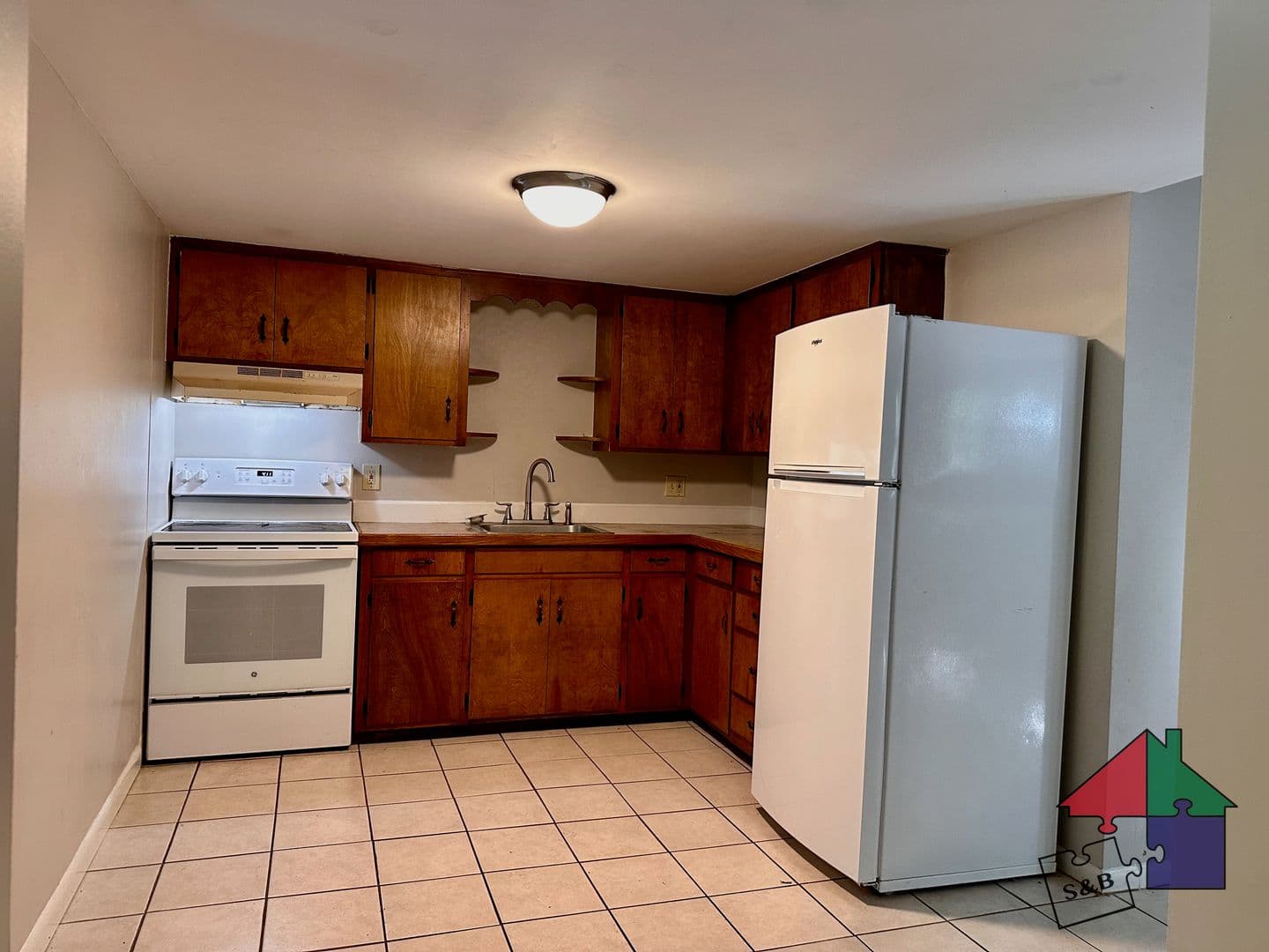 Barre Apartment: 13-17 Warren St