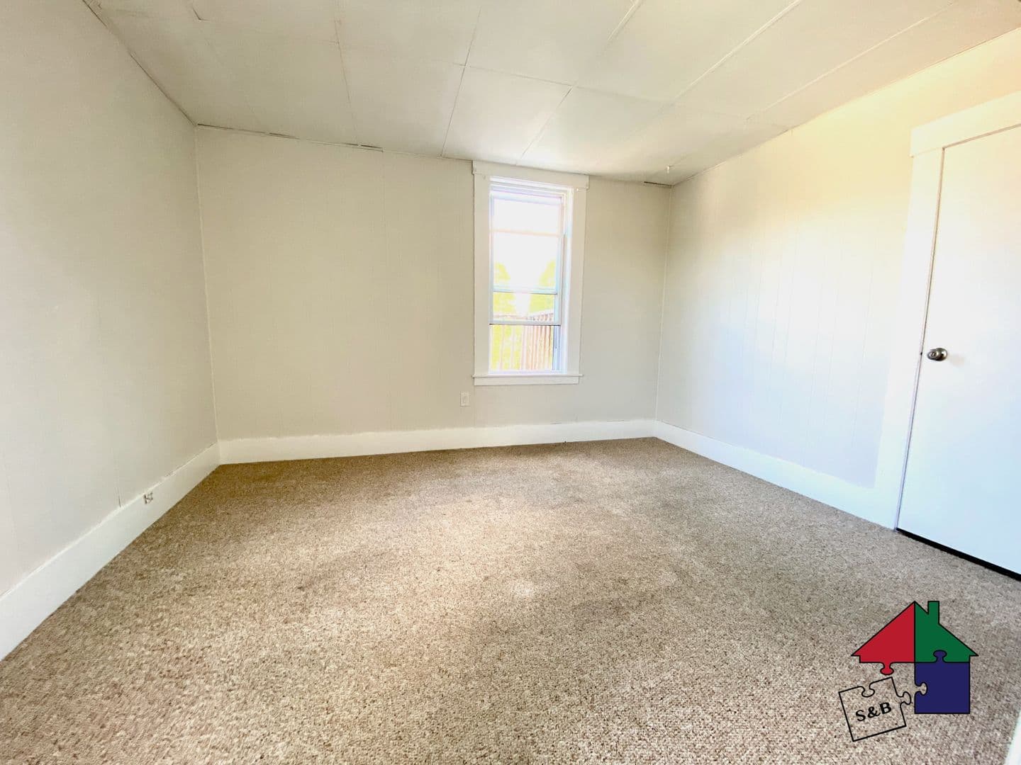 Barre Apartment: 21 Highland Ave