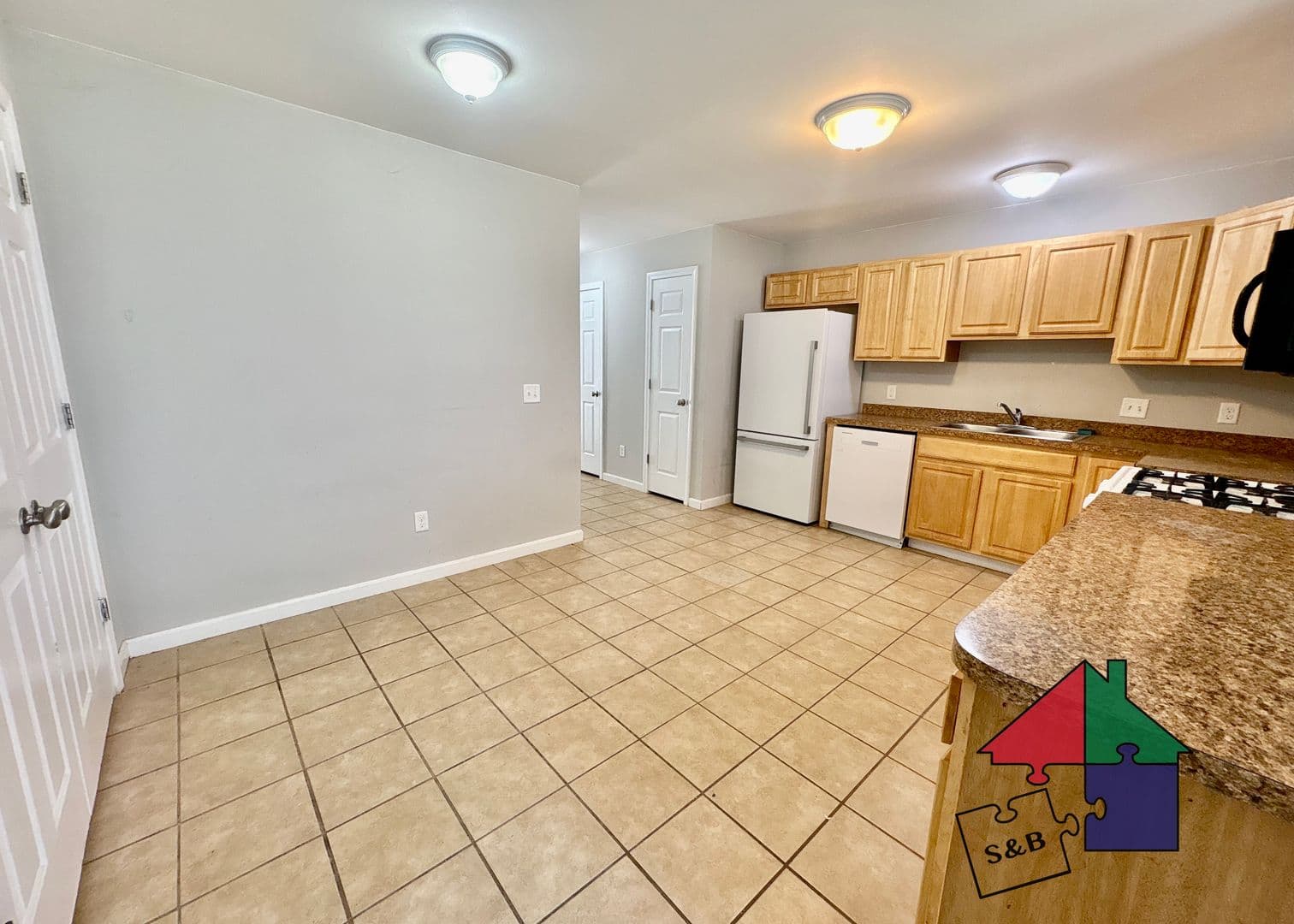 Milton Apartment: 368 US RT 7
