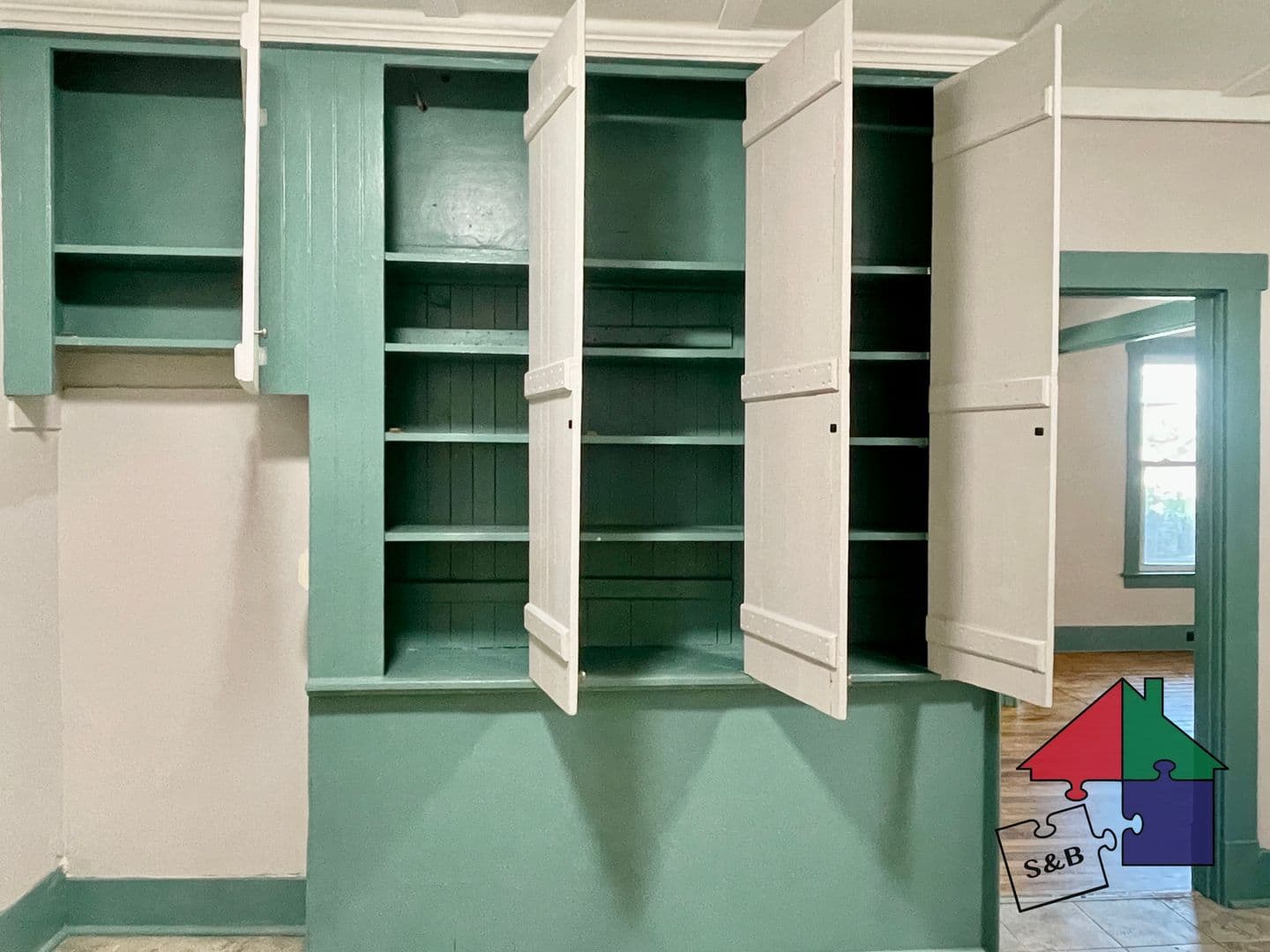 Montpelier Apartment: 125 River St