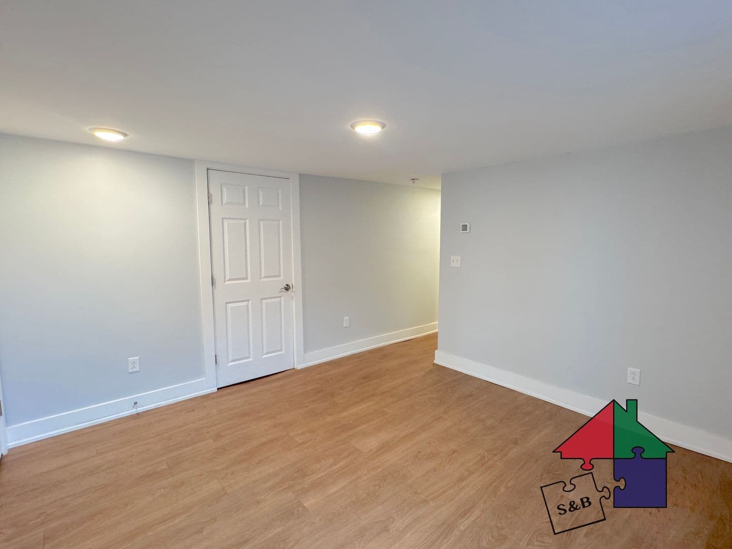 Burlington Apartment: 166 N. Winooski Ave